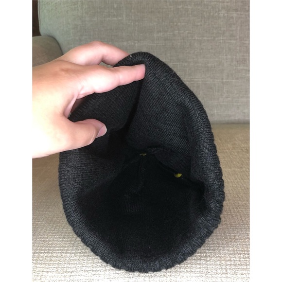 Batman Beanie - Picture 3 of 8